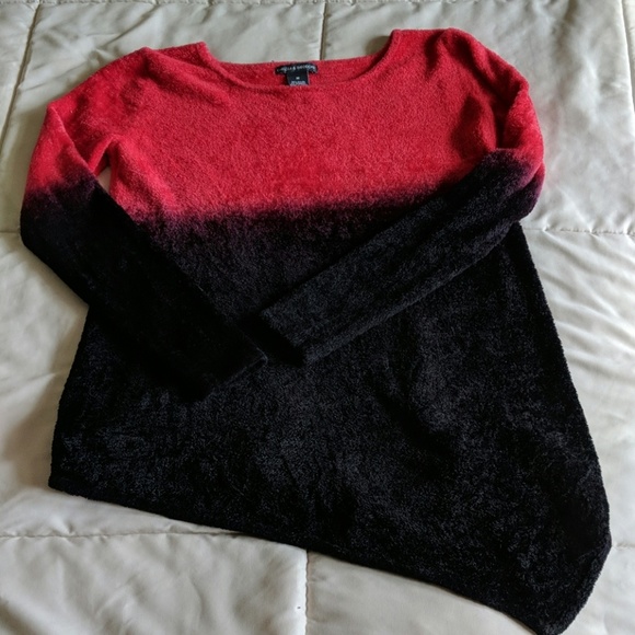 Top - Picture 2 of 4